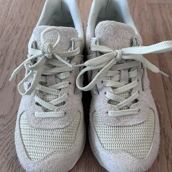 New Balance 574 | Mineral Green | Size 8 | Never Worn - Picture 8 of 9